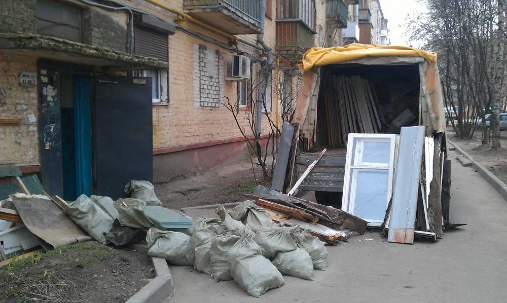 Вывоз мусора после ремонта в Воронеже от ПроМусор — цены от 4833 руб., быстро и недорого