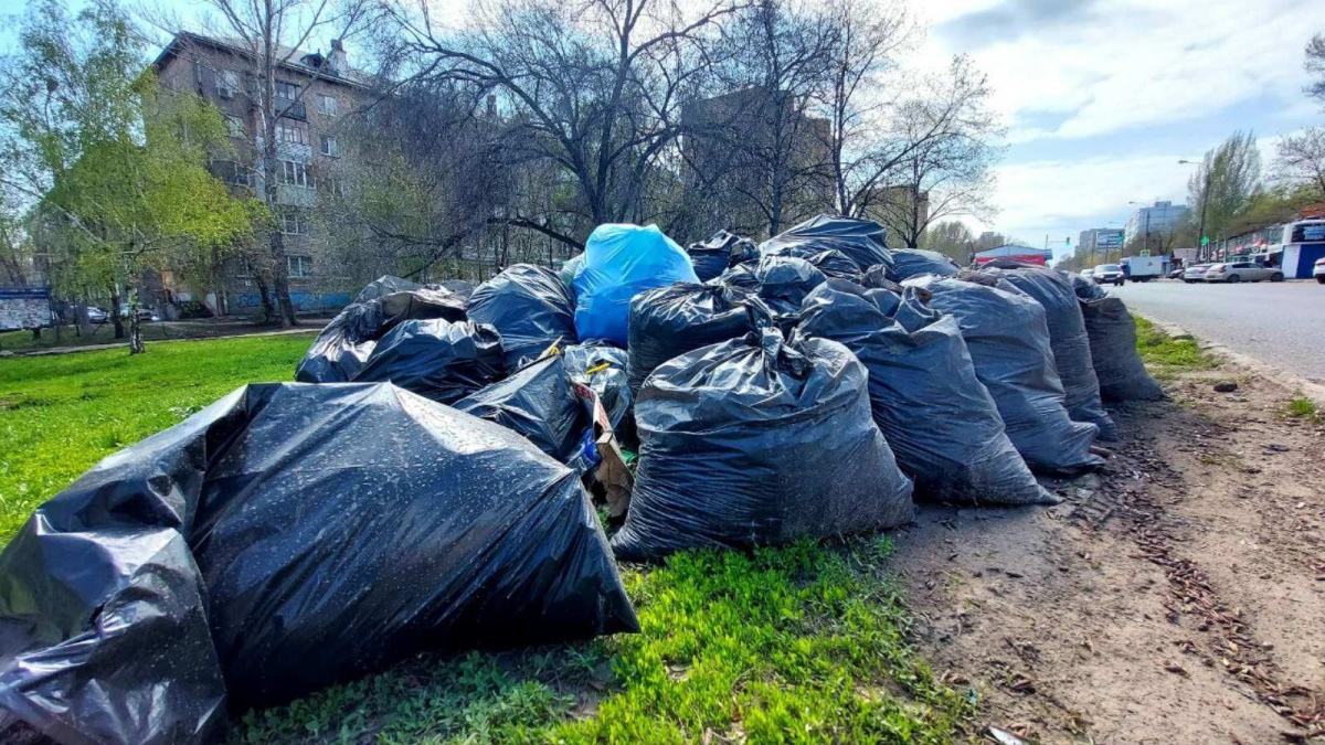 Вывоз и утилизация мусора после субботника в Воронеже в октябре